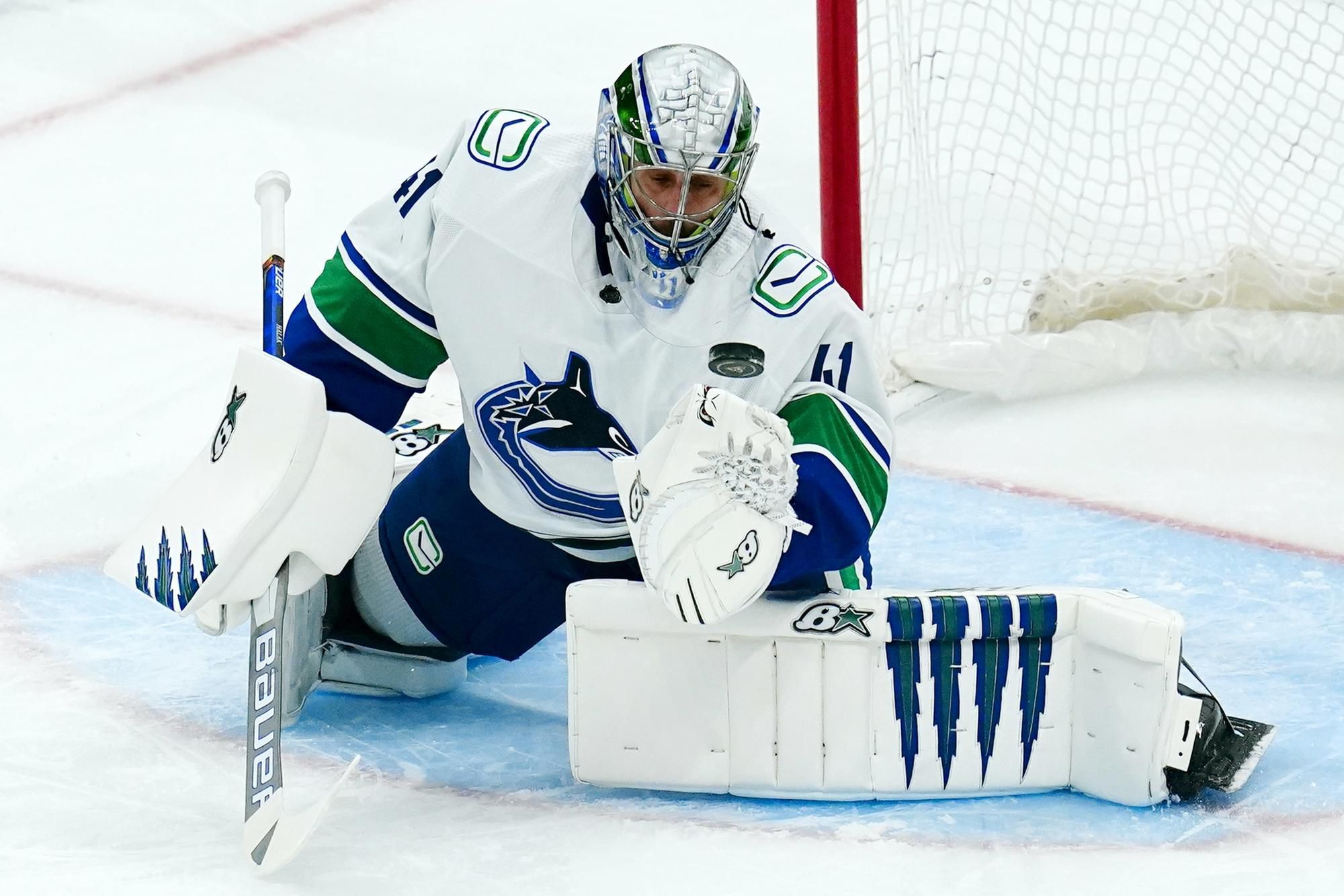 Jaroslav Halák, Vancouver Canucks