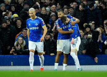 FA Cup: Everton rozšíril zoznam štvrťfinalistov, hviezdil dvojgólový Rondón