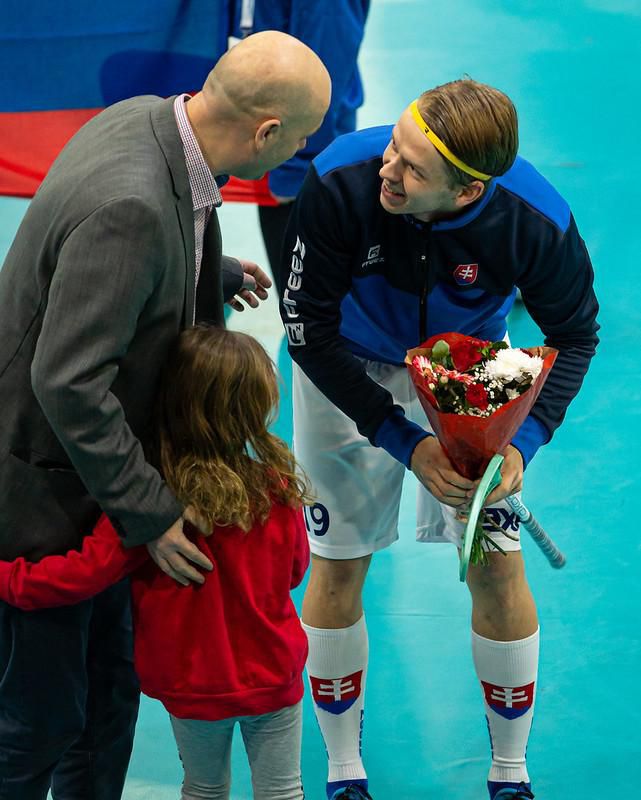 Rozlúčku Lukáša Řezaninu s reprezentáciou zaregistrovala aj Medzinárodná florbalová federácia.