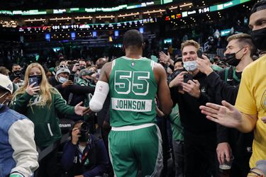 Joe Johnson sa vrátil z basketbalového dôchodku a pomáha Bostonu v neľahkej situácii