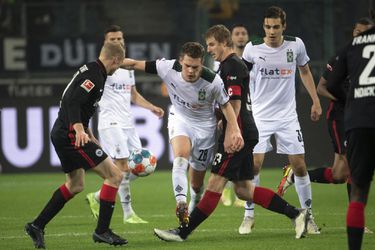 Bénes nastúpil v základe Mönchengladbachu. Schick si pripísal ďalšie dva góly