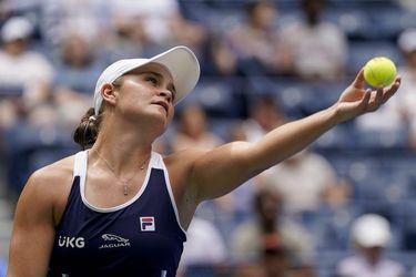 WTA Adelaide: Bartyová zdolala Swiatekovú a postúpila do finále turnaja