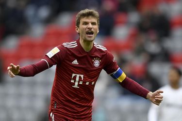 Nevídaný vlastný gól Müllera pripravil Bayern o výhru. Nagelsmann: Stáva sa to aj najlepším