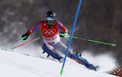 ZOH 2022: Noel sa stal olympijským šampiónom v slalome. Adam Žampa uzavrel top 25, Andreas nedokončil