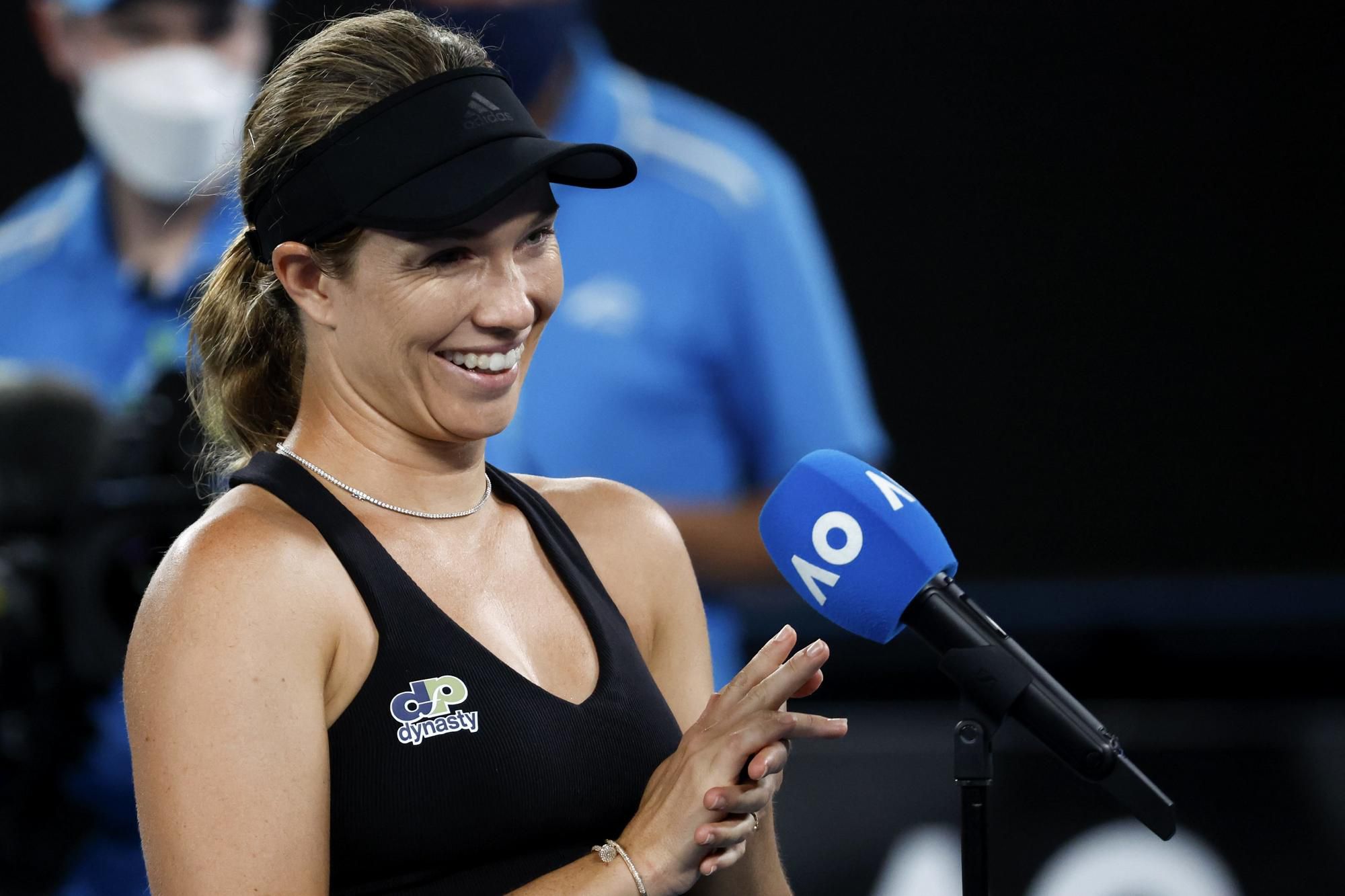 Danielle Collinsová odpovedá na otázky počas krátkeho rozhovoru po semifinálovom zápase proti Ige Swiatekovej na Australian Open.
