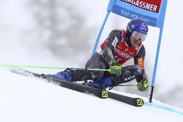 Svetový pohár: Adam Žampa sa v 2. kole obrovského slalomu nevyhol chybám, víťazom Kristoffersen