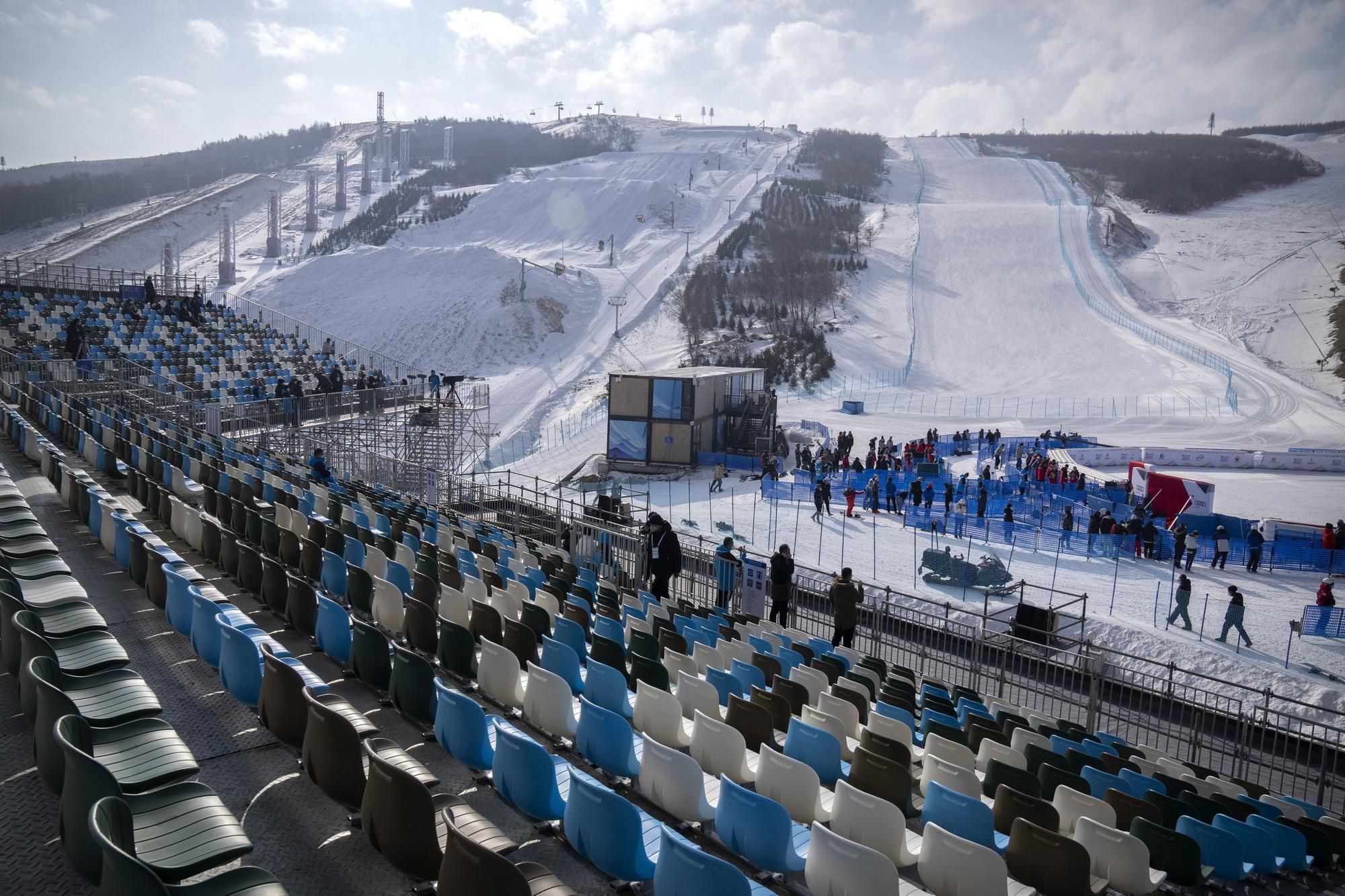 Pekingská olympiáda sa bude spoliehať výlučne na umelý sneh.