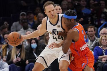 NBA: Chorvát Bogdanovič dosiahol rekordných jedenásť trojok v histórii Utah Jazz