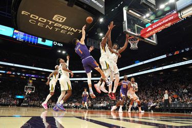 NBA: Phoenix zvíťazil nad Utahom, Booker zaznamenal 33 bodov