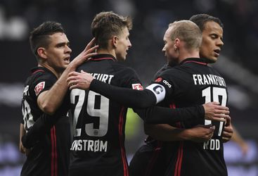 Koronavírus zasiahol hráčov Frankfurtu aj Mönchengladbachu