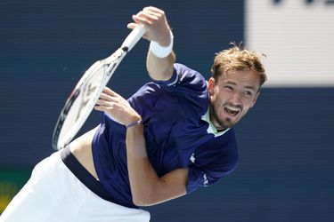 ATP Miami: Najvyššie nasadený Medvedev si zahrá v osemfinále