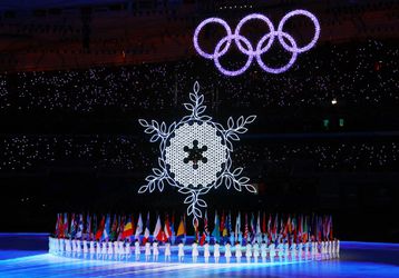 ZOH 2022: Olympijský oheň zhasol. Dovidenia Čína, vidíme sa o štyri roky v Miláne