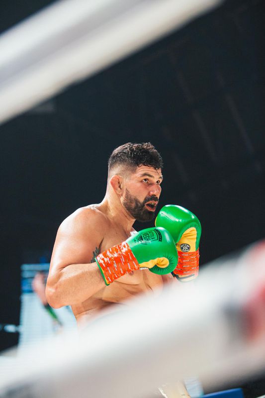 VIDEO Végh boxoval s 51-ročnou legendou. Ďalšia pohroma Borárosa