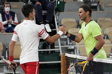 Rafael Nadal chce vidieť Novaka Djokoviča na grandslamoch aj nezaočkovaného