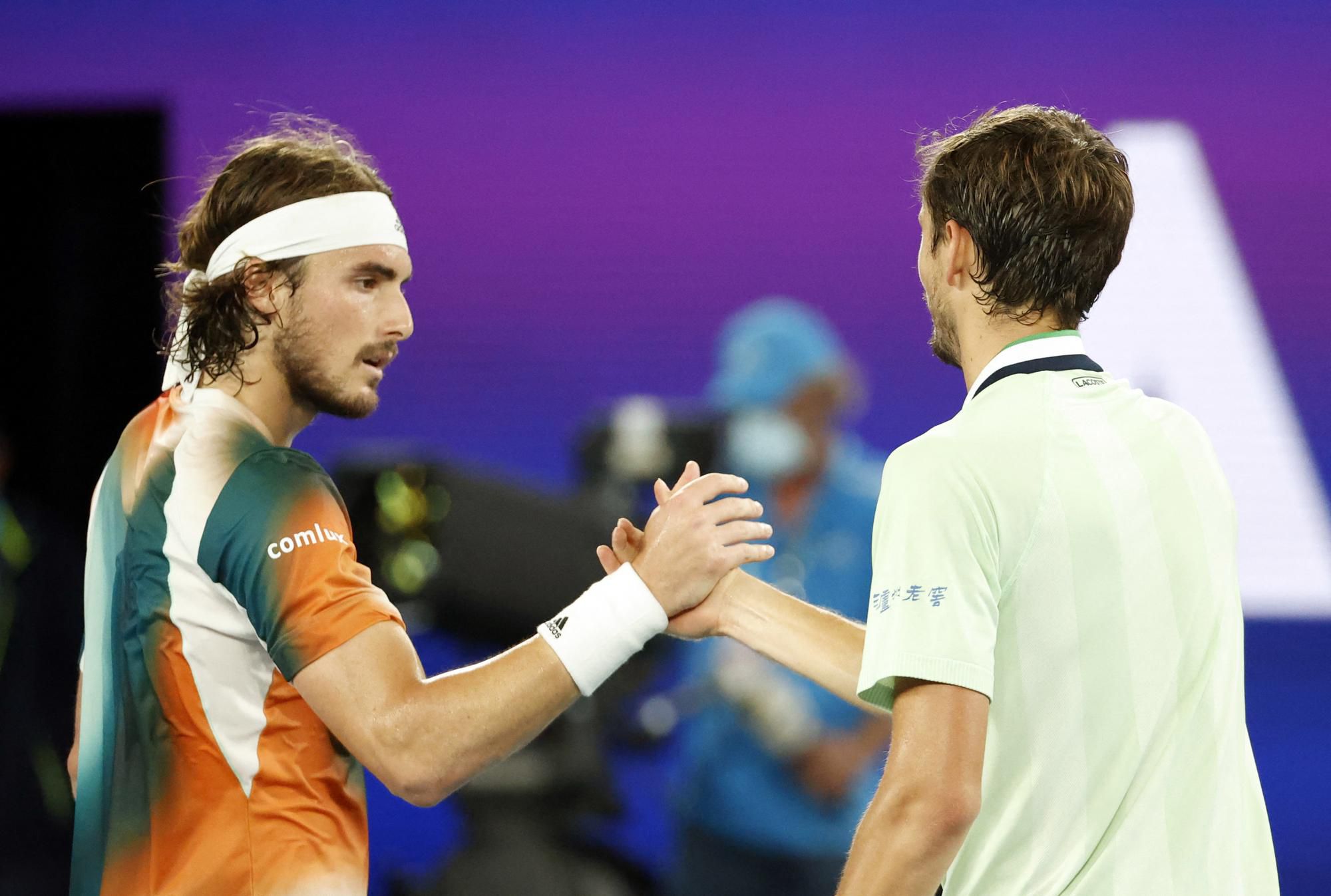 Stefanos Tsitsipas a Daniil Medvedev.