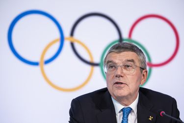 Prezident MOV Bach ubezpečil, že  zimnú olympiádu v Pekingu nezrušia