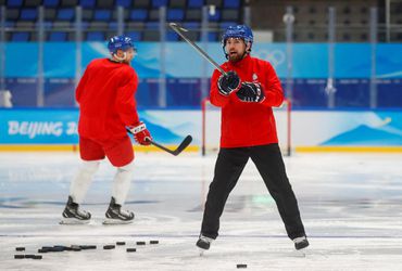 ZOH 2022: Českí hokejisti dnes predčasne ukončili tréning. Narušili ho špióni