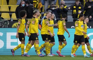Dortmund využil zakopnutie Bayernu, Dudov Kolín zvíťazil v Leverkusene