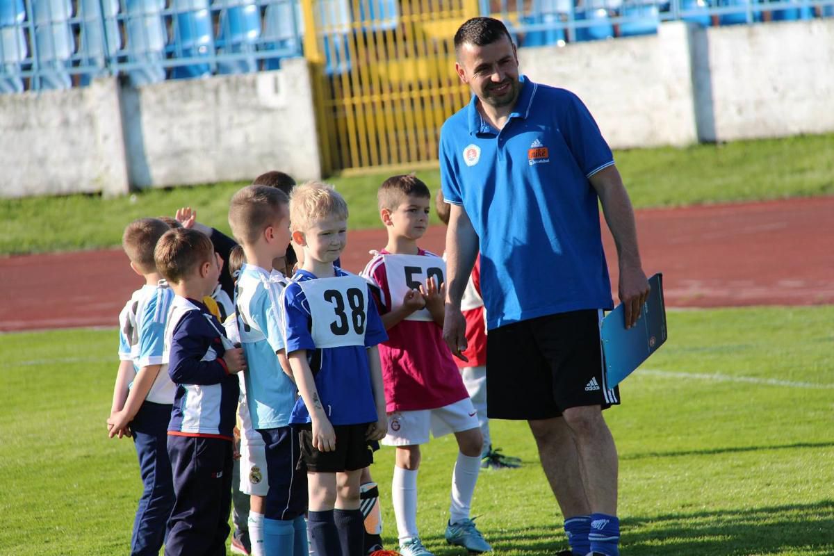 Mládežnícky tréner Slovana Attila Illés