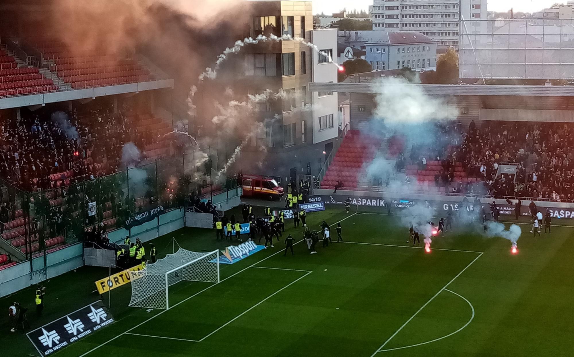 Derby FC Spartak Trnava - ŠK Slovan Bratislava, výtržnosti