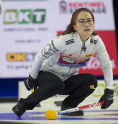 Curling-MS: Kórejky sú na čele tabuľky, zdolali Nemky aj Češky, Škótky odstúpili