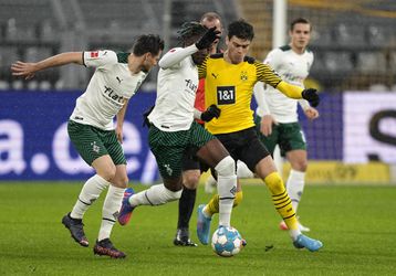Zranenie mladého futbalistu Borussie Dortmund našťastie nie je vážne