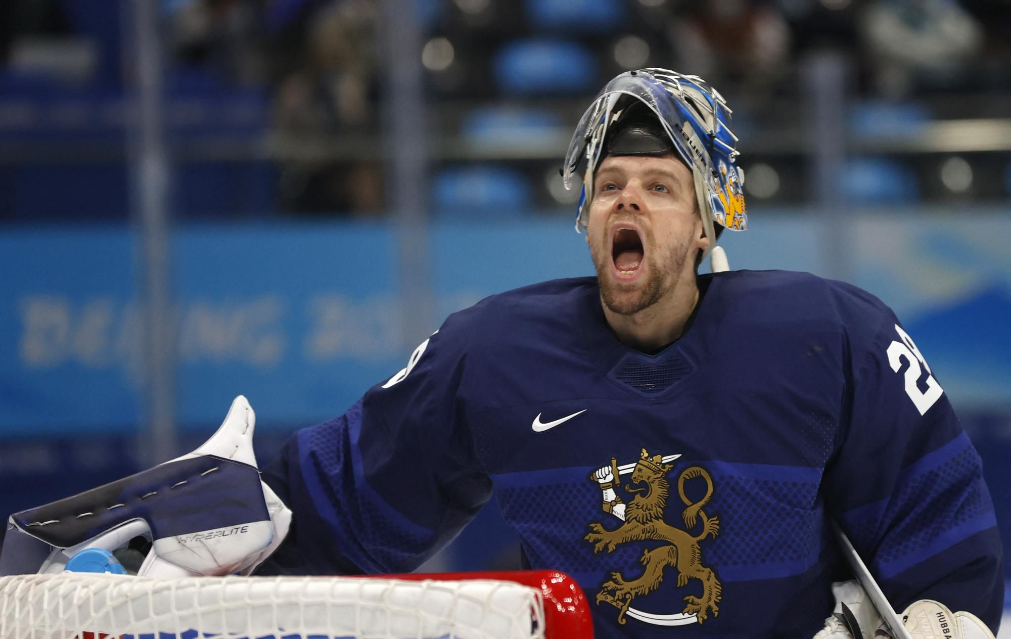 Fínsky brankár Harri Säteri, olympijský víťaz z Pekingu, odišiel pre vojnu z Novosibirska, v minulosti chytal aj za Víťaz Podolsk