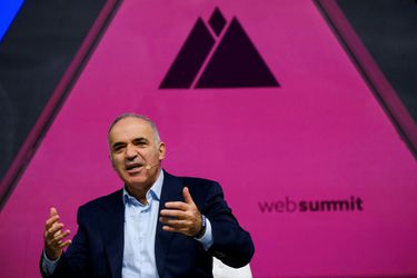 Kasparov hádže vinu aj na športové organizácie: Priamo alebo nepriamo udržiavajú kontakt s „Putinmi” sveta