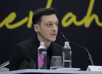 Fenerbahce vyradilo z kádra Mesuta Özila, médiá ho spájajú s odchodom do USA