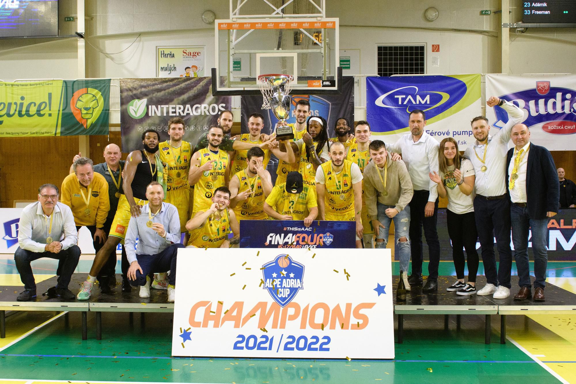 Basketbalisti BK Patrioti Levice sa prvýkrát v klubovej histórii stali víťazom Alpsko-jadranského pohára.