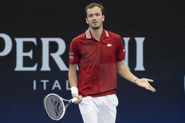 ATP Cup: Rusi zdolali Francúzov aj napriek zaváhaniu Medvedeva, uspela aj Veľká Británia