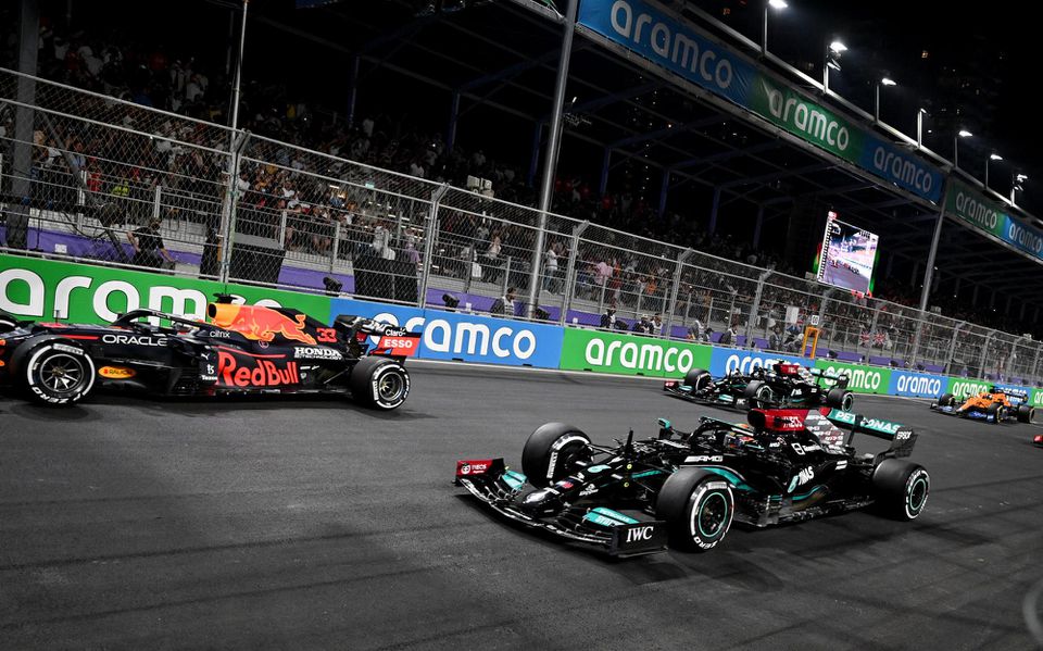 Formula 1: Max Verstappen a Lewis Hamilton