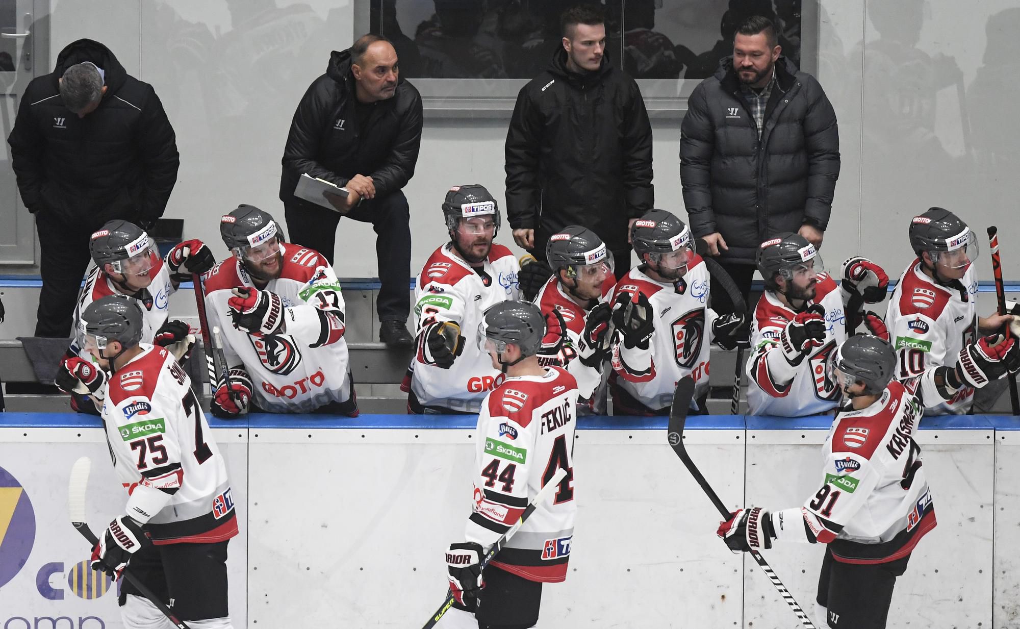 HC Prešov – HKM Zvolen: lavička Prešova po prvom góle