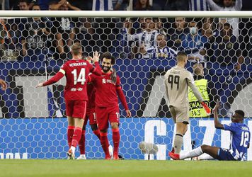 B-skupina: Liverpool sa gólovo vyšantil, dvakrát sa trafili Salah a Firmino