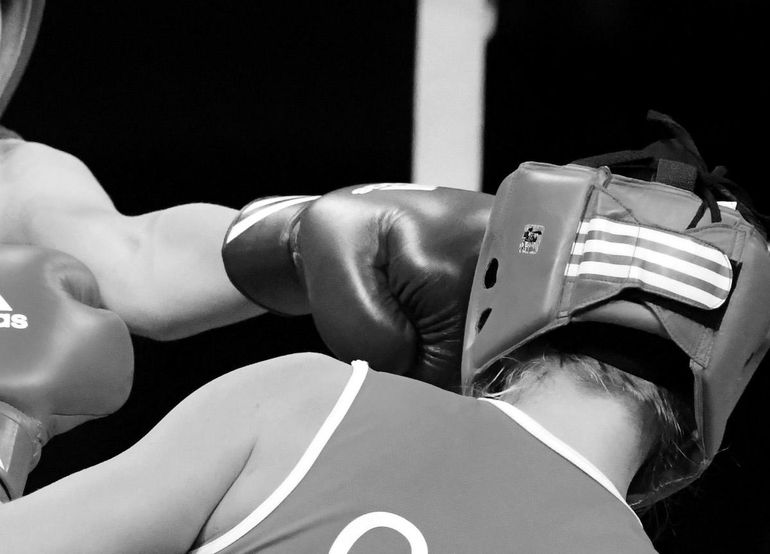 Iba osemnásťročná mexická boxerka podľahla zraneniam, ktoré utrpela v sobotnom zápase