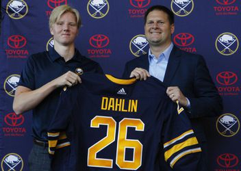 Rasmus Dahlin sa dohodol na novom kontrakte s Buffalom Sabres
