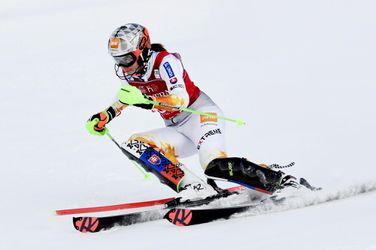 Pozrite si ešte raz suverénne víťaznú jazdu Petry Vlhovej v nedeľnom slalome