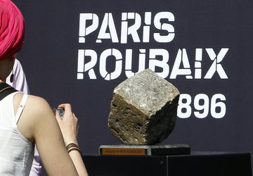 Štart cyklistického monumentu Paríž - Roubaix 2022 preložili kvôli prezidentským voľbám