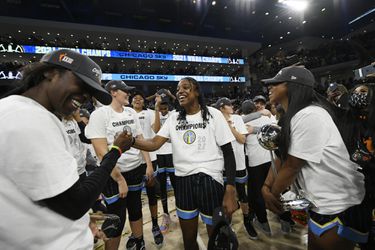 WNBA: Basketbalistky Chicaga Sky oslavujú premiérový titul