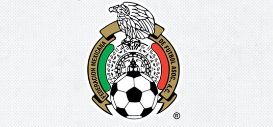 Obranca Julian Araujo môže reprezentovať Mexiko
