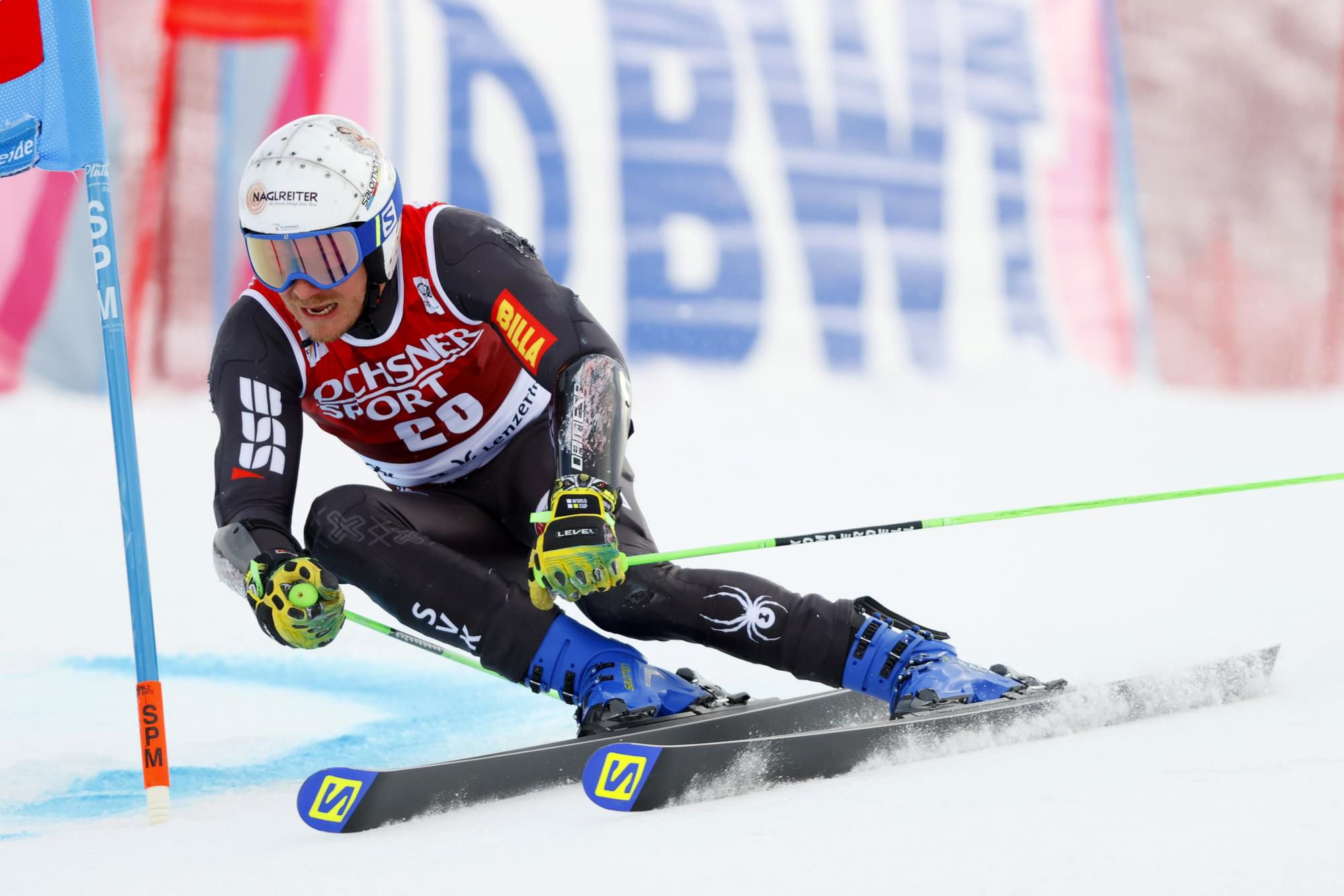 Adam Žampa počas 1. kola obrovského slalomu vo švajčiarskom Lenzerheide