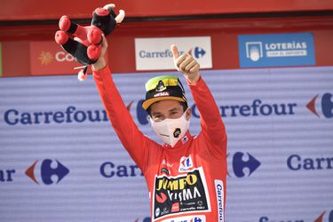 Vuelta: Roglič suverénne vyhral 17. etapu a vrátil sa do červeného dresu