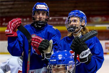Turnaj štyroch krajín: Slovenskí hokejisti do 17 rokov otočili zápas s Francúzskom