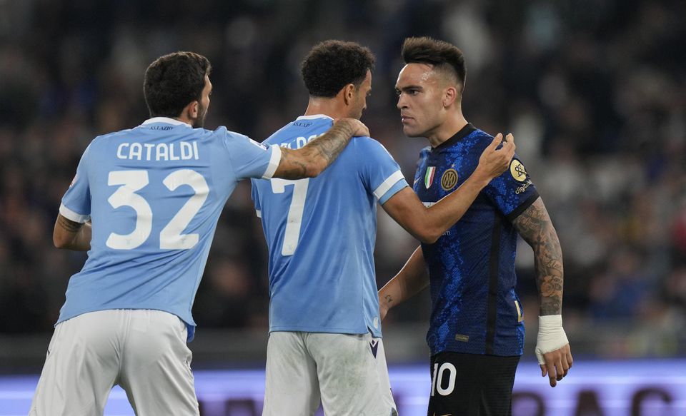 Roztržka medzi Lautaro Martinezom (Inter Miláno) a Felipem Andersonom (Lazio)