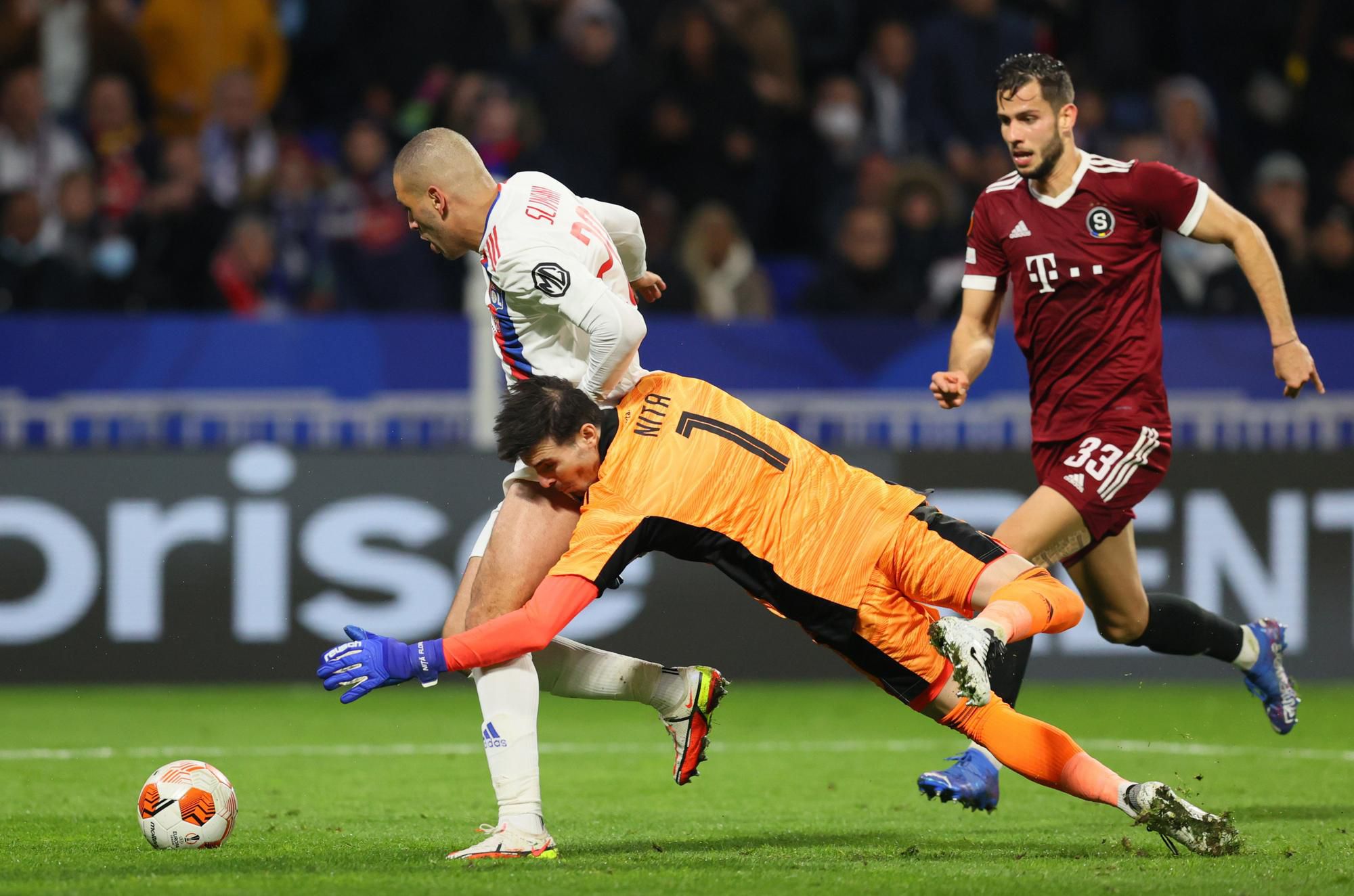 Dávid Hancko v zápase Olympique Lyon - Sparta Praha