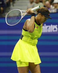 US Open: Tsitsipas i Osaková sa museli skloniť pred mladíkmi, Japonka zvažuje pauzu