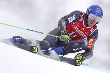 Adam Žampa postúpil do 2. kola obrovského slalomu s dvojsekundovým mankom, na čele Odermatt