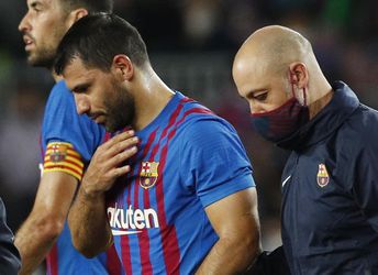 Sergio Agüero nedohral zápas Barcelony proti Alavesu, museli ho hospitalizovať