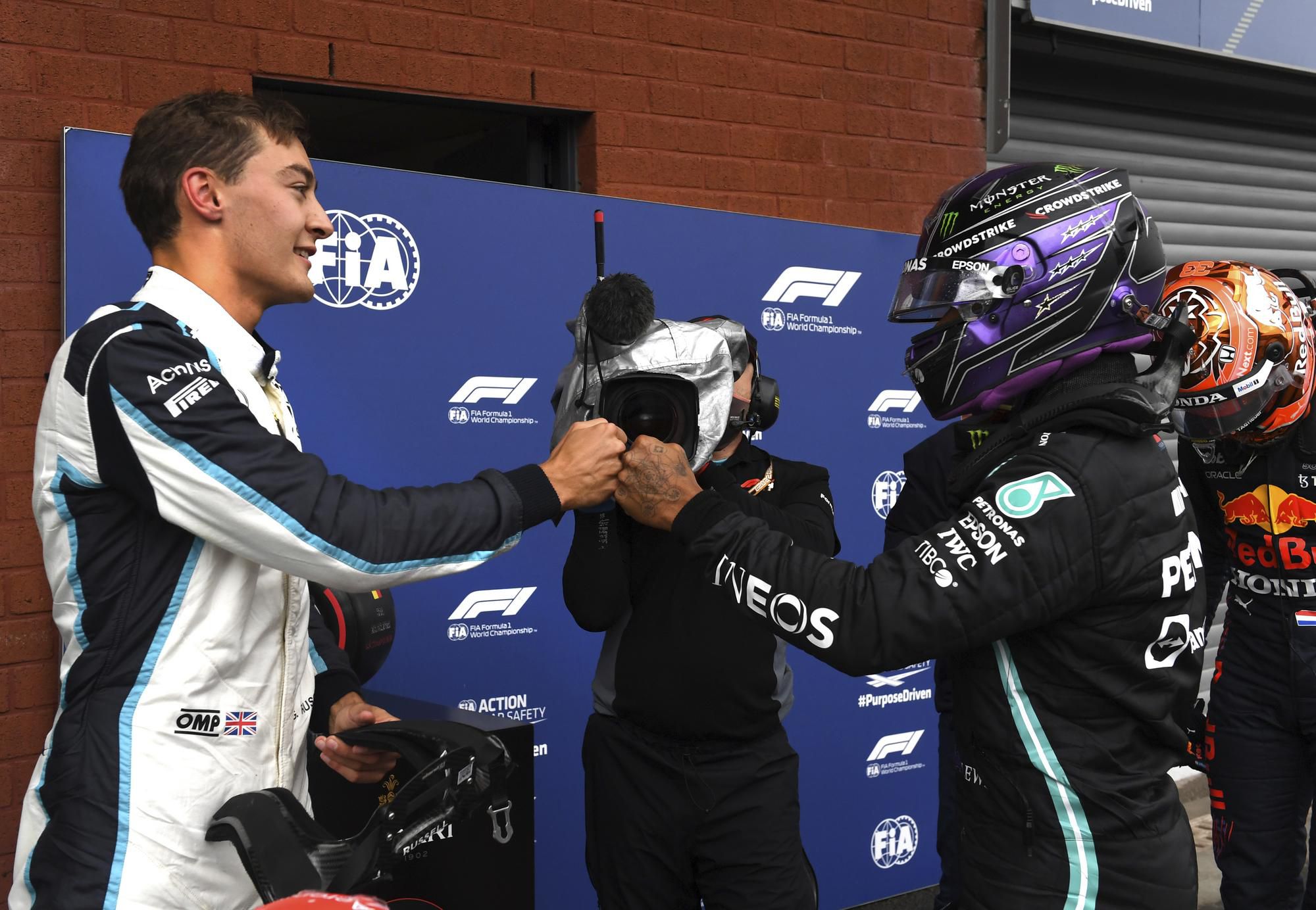 George Russell a Lewis Hamilton budú v roku 2022 v Mercedese spolujazdci