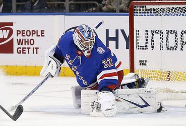 Po debute v NHL prišiel návrat na farmu, NY Rangers poslal Adama Húsku do Hartfordu